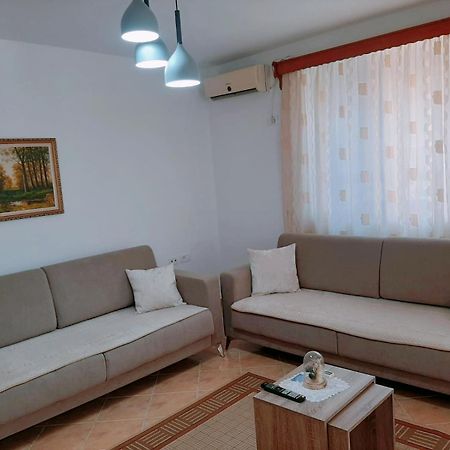 Vangert Apartment Berat Dış mekan fotoğraf