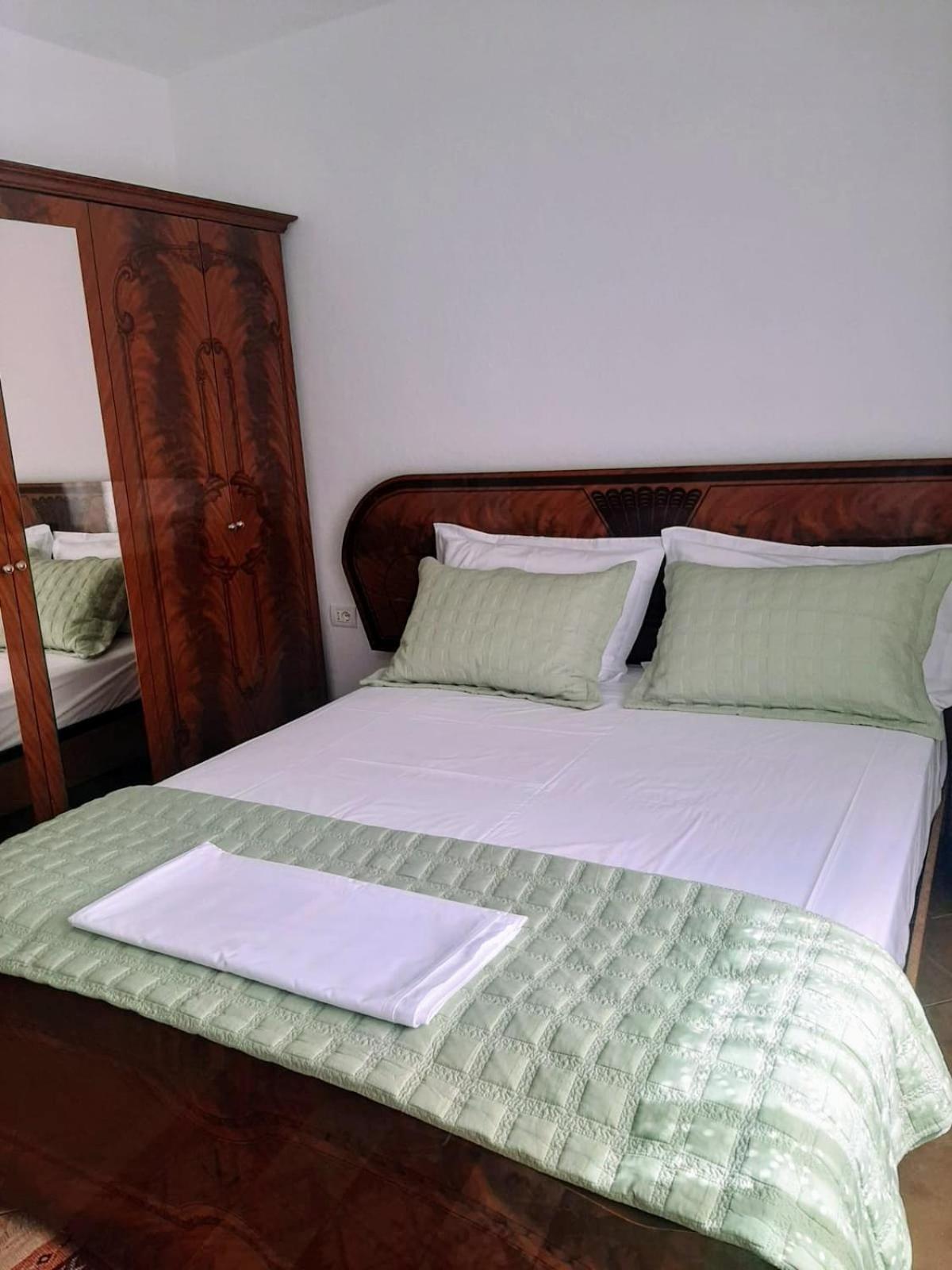 Vangert Apartment Berat Dış mekan fotoğraf